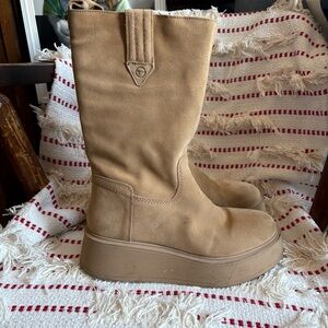 Tamaris Suede Platform Boots